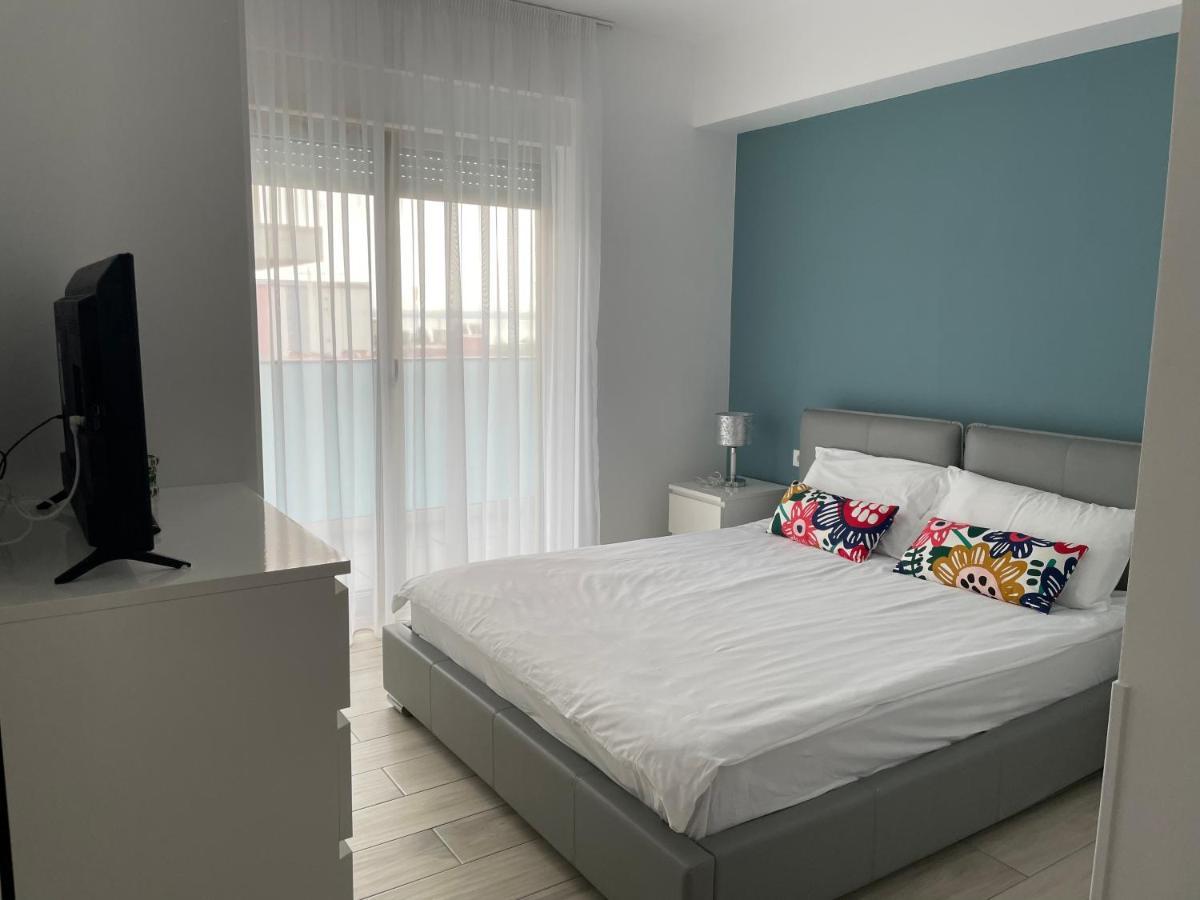 Vela Luxury Sea View Apartments - Marina Surf Navodari Exterior photo