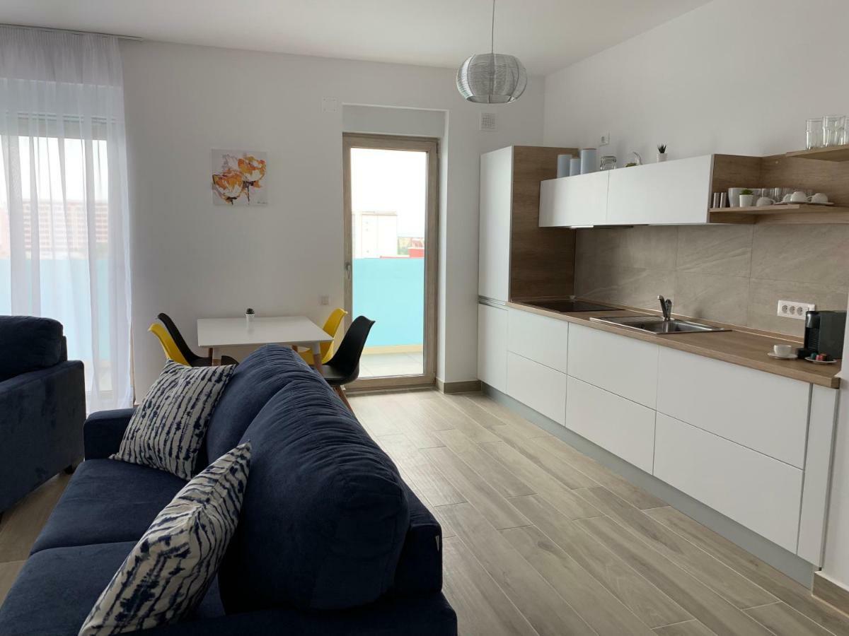 Vela Luxury Sea View Apartments - Marina Surf Navodari Exterior photo