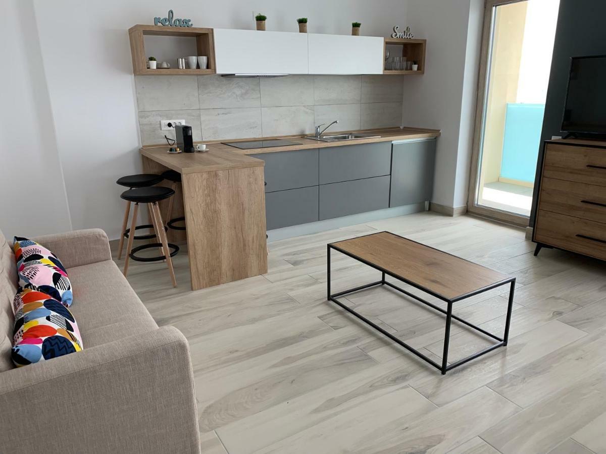 Vela Luxury Sea View Apartments - Marina Surf Navodari Exterior photo